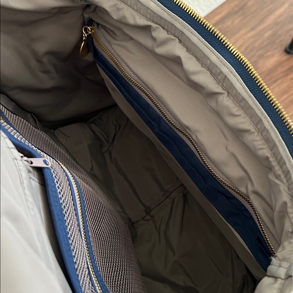 Stella McCartney Navy Rolling LeSportsac Traveler Rucksack Sky Bag. - Picture 11 of 11